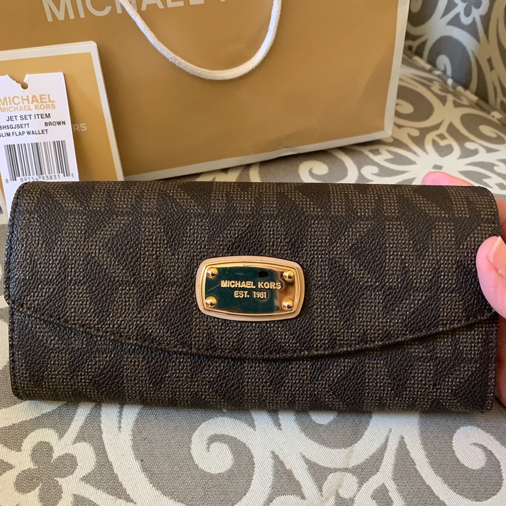 Michael Kors wallet